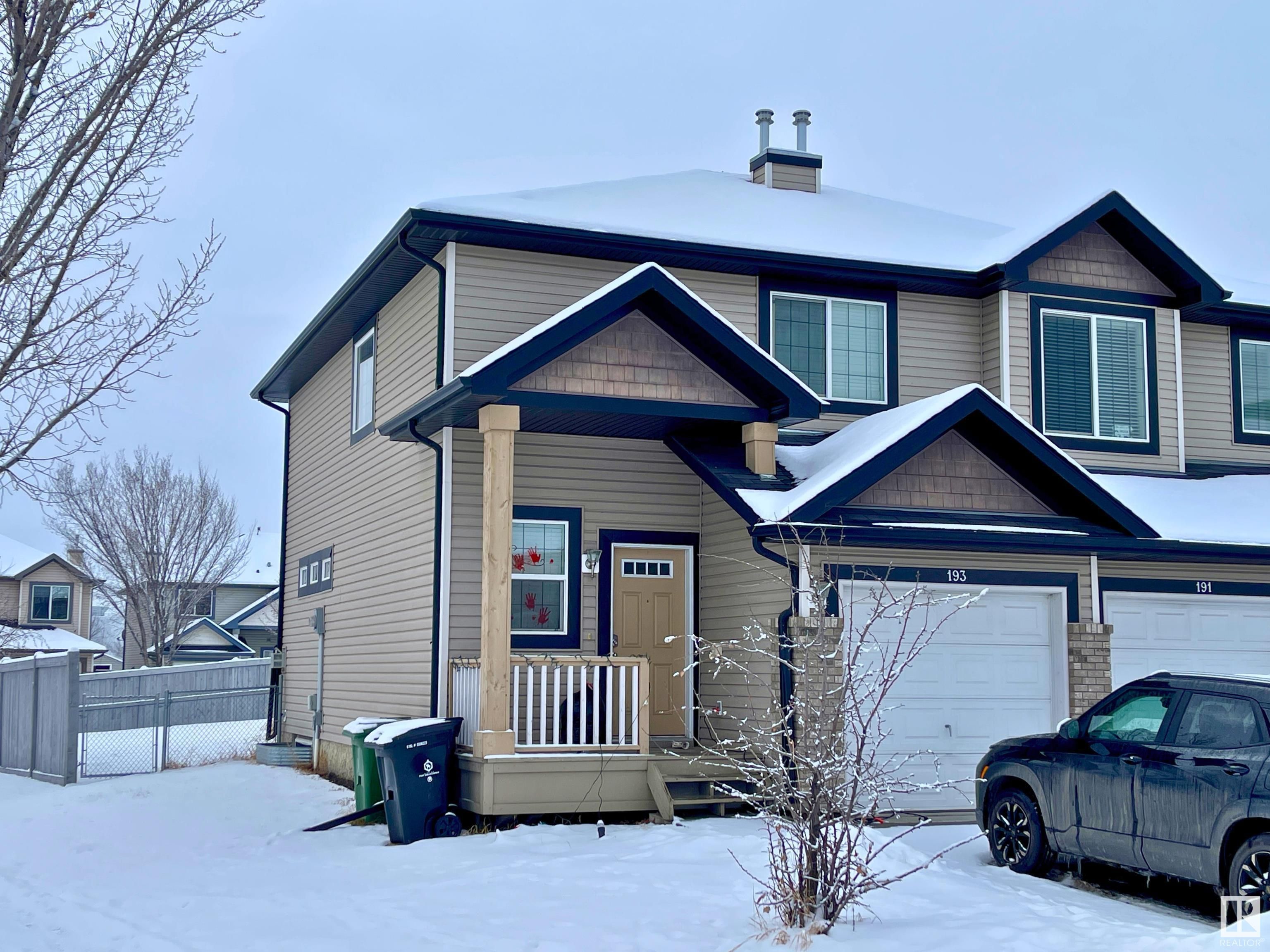 Main Photo: 193 GALLOWAY Wynd: Fort Saskatchewan House Half Duplex for sale : MLS®# E4372564