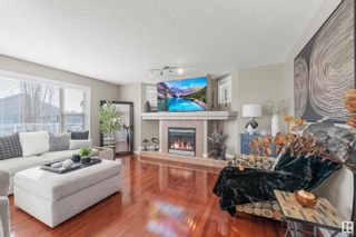 Photo 2: 11815 171 Avenue in Edmonton: Zone 27 House for sale : MLS®# E4374177