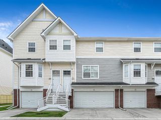 Photo 1: 271 Prestwick Acres Lane SE in Calgary: McKenzie Towne Row/Townhouse for sale : MLS®# A1142017
