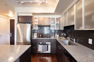 Photo 7: 605 988 RICHARDS Street in Vancouver: Yaletown Condo for sale in "TRIBECA LOFTS" (Vancouver West)  : MLS®# R2753037