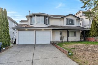 Photo 2: 6757 197 Street in Langley: Willoughby Heights House for sale : MLS®# R2757265