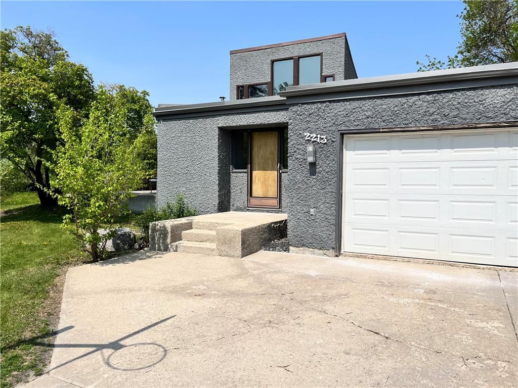 Main Photo: 2213 Knowles Avenue in Winnipeg: Harbour View South Residential for sale (3J)  : MLS®# 202312741