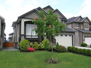 Photo 1: 12473 201ST STREET in MCIVOR MEADOWS: Home for sale