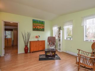 Photo 4: 770 Knight Rd in COMOX: CV Comox Peninsula House for sale (Comox Valley)  : MLS®# 833494