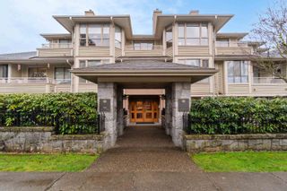 Photo 1: 304 3766 W 7TH Avenue in Vancouver: Point Grey Condo for sale in "The Cumberland" (Vancouver West)  : MLS®# R2858936