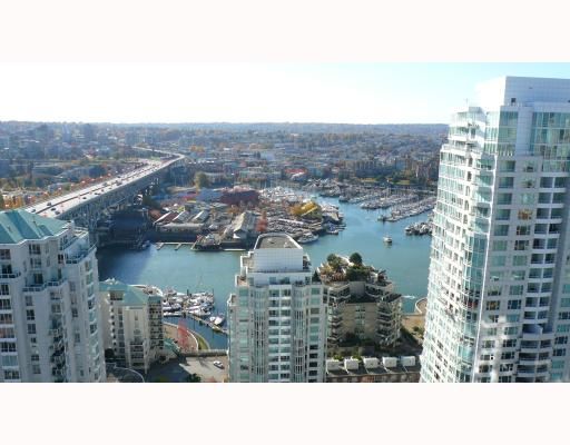 Photo 7: Photos: 2703 1455 HOWE Street in Vancouver: False Creek North Condo for sale in "POMARIA" (Vancouver West)  : MLS®# V673326