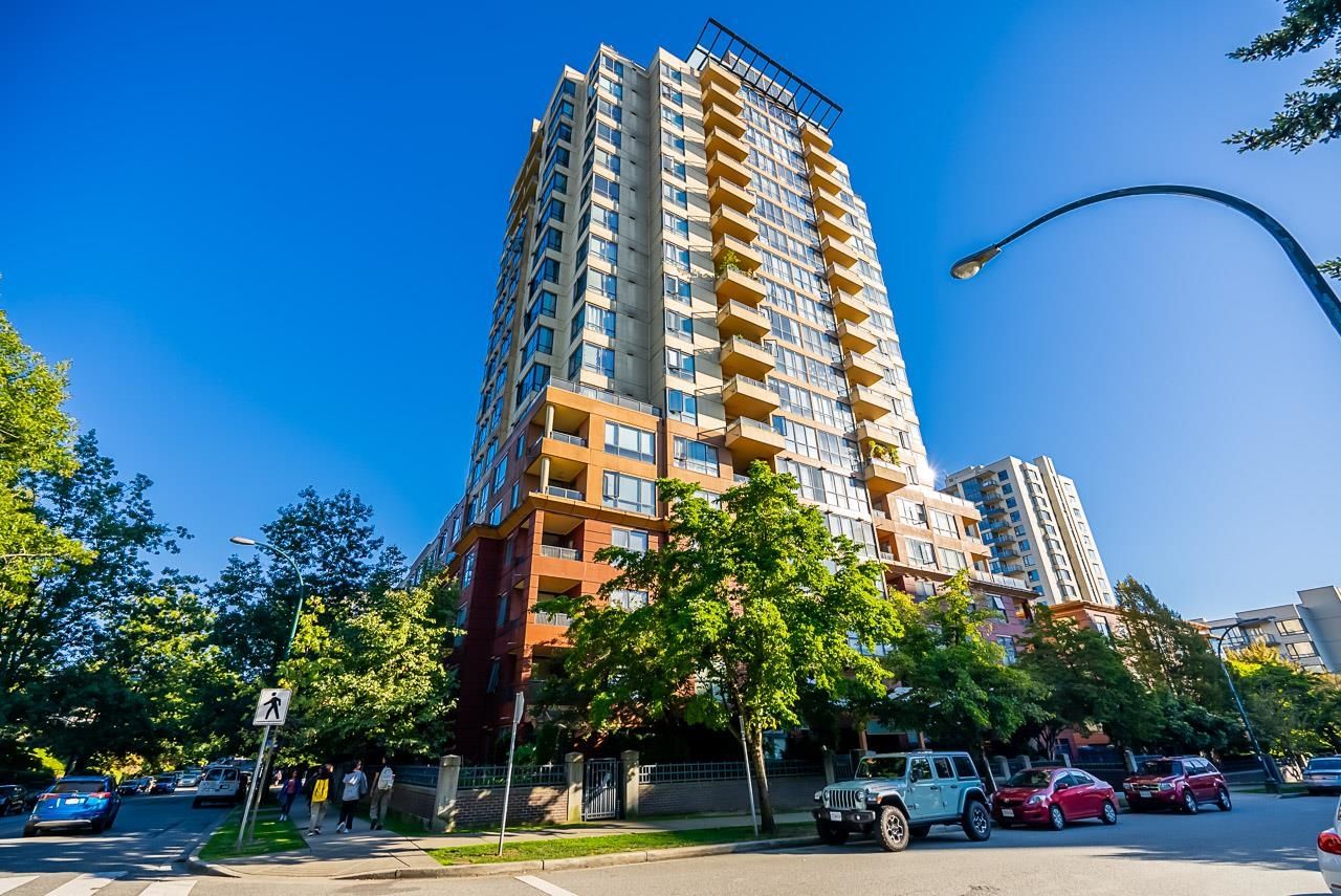 Main Photo: 709 5288 MELBOURNE Street in Vancouver: Collingwood VE Condo for sale in "EMERALD PARK PLACE" (Vancouver East)  : MLS®# R2816946