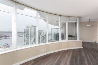 Photo 3: 3002 888 CARNARVON Street in New Westminster: Downtown NW Condo for sale : MLS®# R2431817