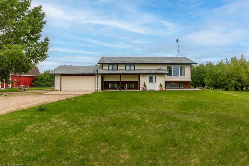 Main Photo: 28 Ravine View Big Gully Road in Rural Vermilion River, County of: Rural Vermilion River County Detached for sale : MLS®# A2096468