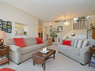 Photo 4: 6 300 Six Mile Rd in VICTORIA: VR Six Mile Row/Townhouse for sale (View Royal)  : MLS®# 799433