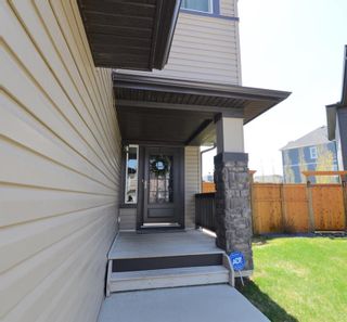 Photo 2: 130 Nolanshire Crescent NW in Calgary: Nolan Hill Detached for sale : MLS®# A1104088