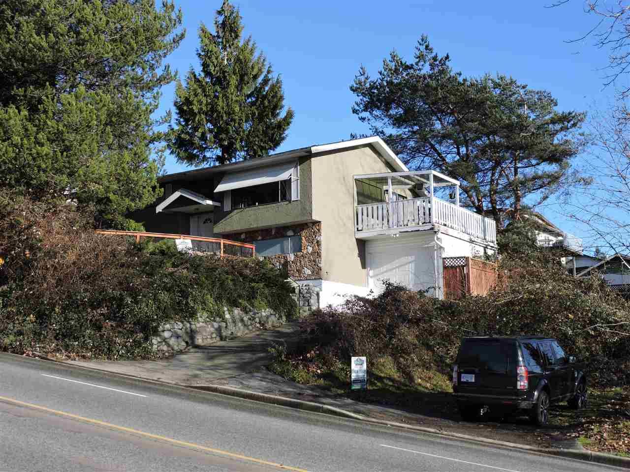 Main Photo: 7254 WREN STREET in Mission: Mission BC House for sale : MLS®# R2021052