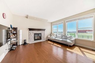 Photo 2: 9 Everhollow Avenue SW in Calgary: Evergreen Detached for sale : MLS®# A2131301