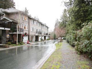Photo 3: 27 13864 HYLAND Road in Surrey: East Newton Townhouse for sale in "TEO" : MLS®# R2758295