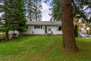 Photo 35: 935 Garthland Rd in Esquimalt: Es Kinsmen Park House for sale : MLS®# 889501