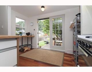 Photo 5: 2255 East 8TH Ave in Commercial Drive: Home for sale