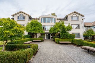 Photo 1: 315 15991 THRIFT Avenue: White Rock Condo for sale in "THE ARCADIAN" (South Surrey White Rock)  : MLS®# R2736790