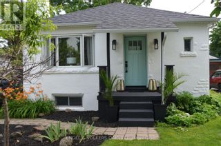 Photo 1: 468 CROSBY AVE in Burlington: House for sale : MLS®# W7040738