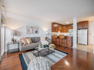 Photo 1: 2210 40 Homewood Avenue in Toronto: Cabbagetown-South St. James Town Condo for sale (Toronto C08)  : MLS®# C8251372