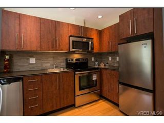 Photo 4: 406 611 Brookside Rd in VICTORIA: Co Latoria Condo for sale (Colwood)  : MLS®# 657695