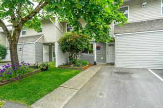 Photo 1: 41 5305 204 Street in Langley: Langley City Townhouse for sale : MLS®# R2702725