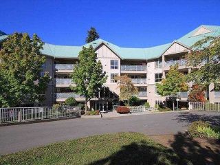 Photo 2: 312 15150 29A Avenue in Surrey: King George Corridor Condo for sale in "Sands 2" (South Surrey White Rock)  : MLS®# F1322210