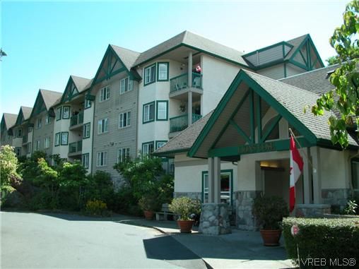Main Photo: 222 290 Island Hwy in VICTORIA: VR View Royal Condo for sale (View Royal)  : MLS®# 616651