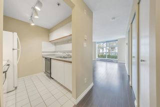 Photo 3: 202 3168 LAUREL Street in Vancouver: Fairview VW Condo for sale in "Laurel Place" (Vancouver West)  : MLS®# R2632555