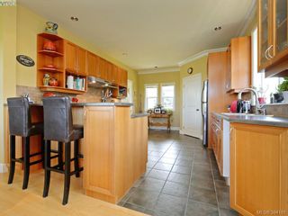Photo 6: 2367 Tanner Ridge Pl in VICTORIA: CS Tanner House for sale (Central Saanich)  : MLS®# 790242