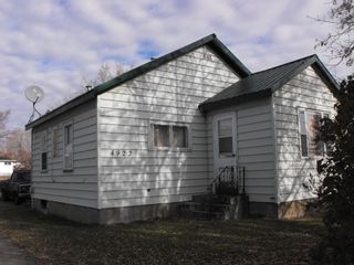 Photo 2: 4922 51 Avenue: Elk Point House for sale : MLS®# E4268258