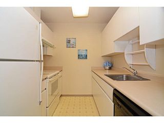 Photo 4: 403 4950 MCGEER STREET in Vancouver: Collingwood VE Condo for sale (Vancouver East)  : MLS®# V1142563
