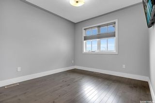 Photo 25: 105 Oxbow Crescent in Regina: Fairways West Residential for sale : MLS®# SK966555