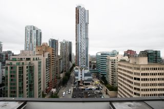 Photo 33: 814 1177 HORNBY Street in Vancouver: Downtown VW Condo for sale in "London Place" (Vancouver West)  : MLS®# R2869569