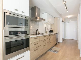 Photo 8: 514 1783 MANITOBA Street in Vancouver: False Creek Condo for sale in "The Residences at the West" (Vancouver West)  : MLS®# R2141782