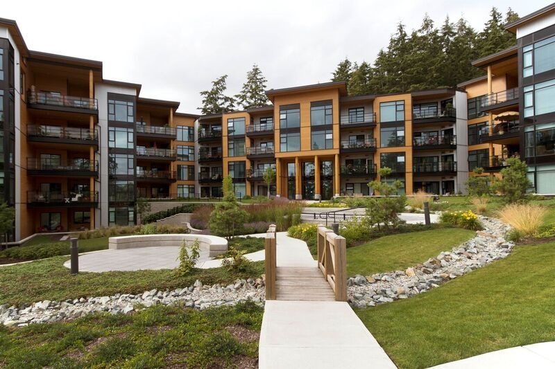 FEATURED LISTING: 213 - 14855 THRIFT Avenue White Rock