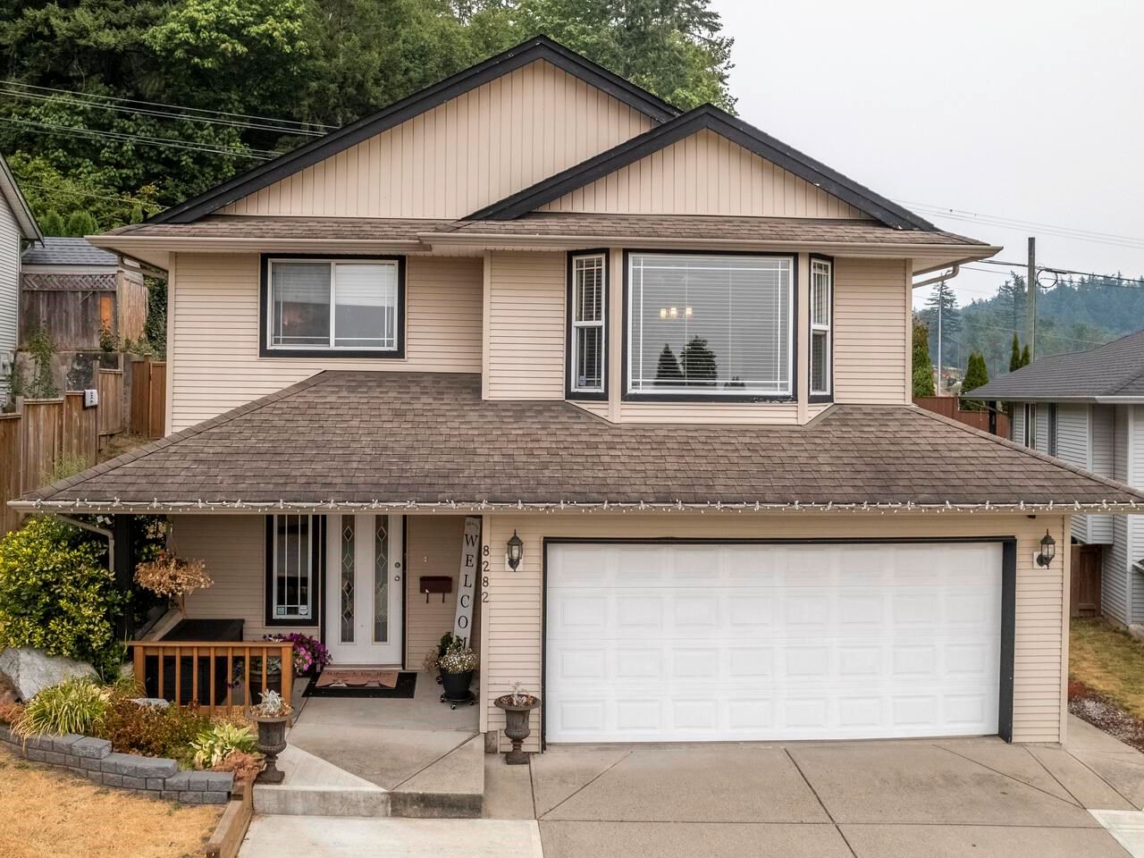 Main Photo: 8282 HERAR Lane in Mission: Mission BC House for sale : MLS®# R2607599