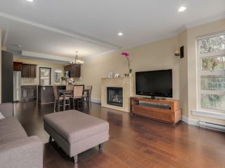Photo 6: 7 215 E 4TH Street in North Vancouver: Lower Lonsdale Townhouse for sale in "Orchard Terrace" : MLS®# R2035024