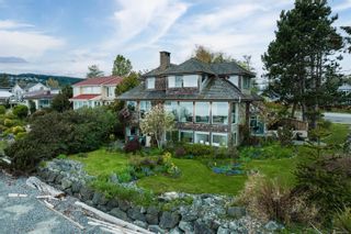 Photo 1: 9265 Lochside Dr in North Saanich: NS Bazan Bay House for sale : MLS®# 902107