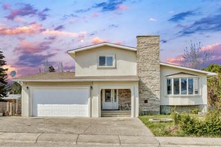 Photo 1: 1016 Southglen Drive SW in Calgary: Southwood Detached for sale : MLS®# A2048513