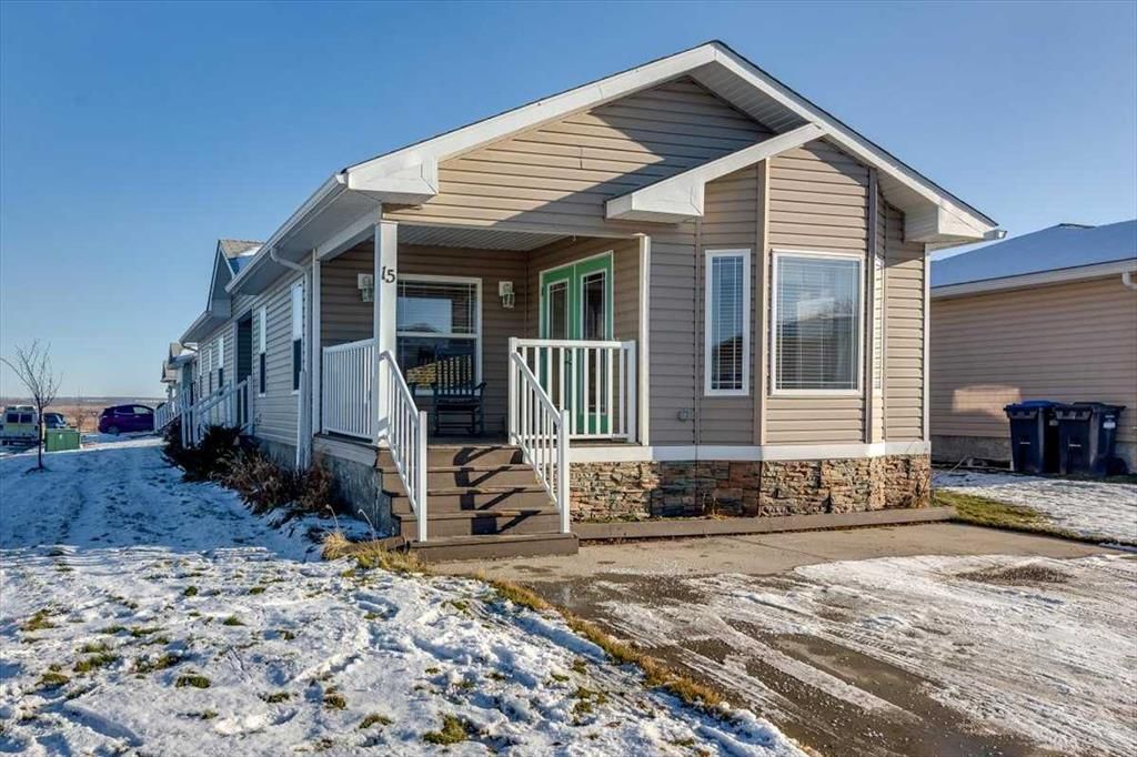 Main Photo: 15 Baywood Place: Sylvan Lake Detached for sale : MLS®# A2102037