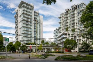 Photo 1: 1608 4638 GLADSTONE Street in Vancouver: Victoria VE Condo for sale in "KENSINGTON GARDENS" (Vancouver East)  : MLS®# R2790089