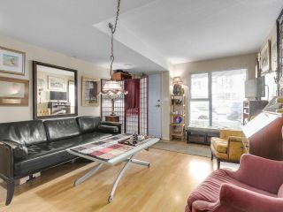 Photo 5: 920 910 BEACH Avenue in Vancouver: Yaletown Townhouse for sale (Vancouver West)  : MLS®# R2149914