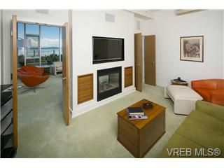 Photo 7: 601 748 Sayward Hill Terrace in Victoria: Cordova Bay Condo for sale : MLS®# 351568
