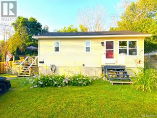 Photo 1: 3 Eaton Street in St. Stephen: House for sale : MLS®# NB090351