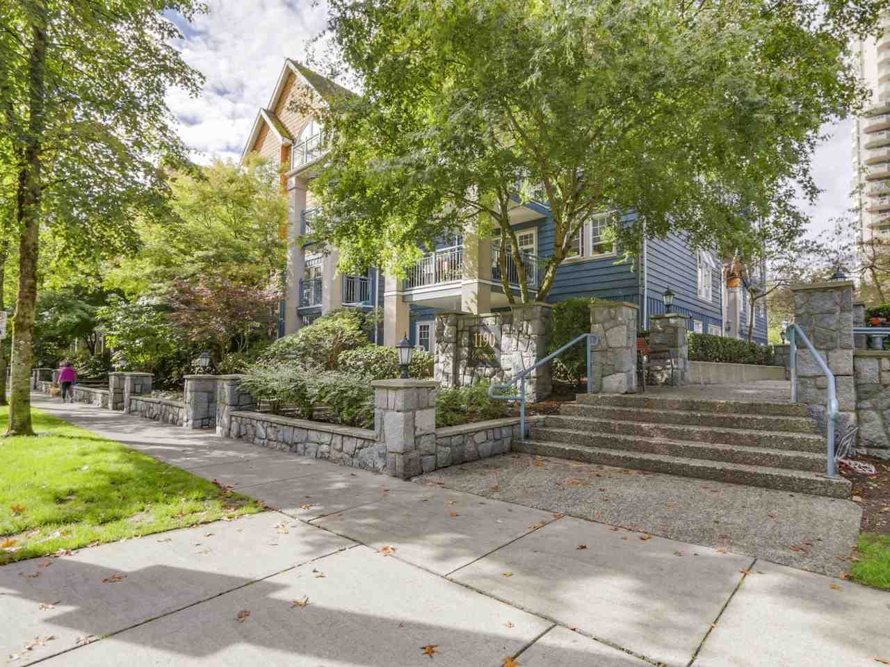 Main Photo: 304 1190 EASTWOOD STREET in Coquitlam: North Coquitlam Condo for sale : MLS®# R2112295
