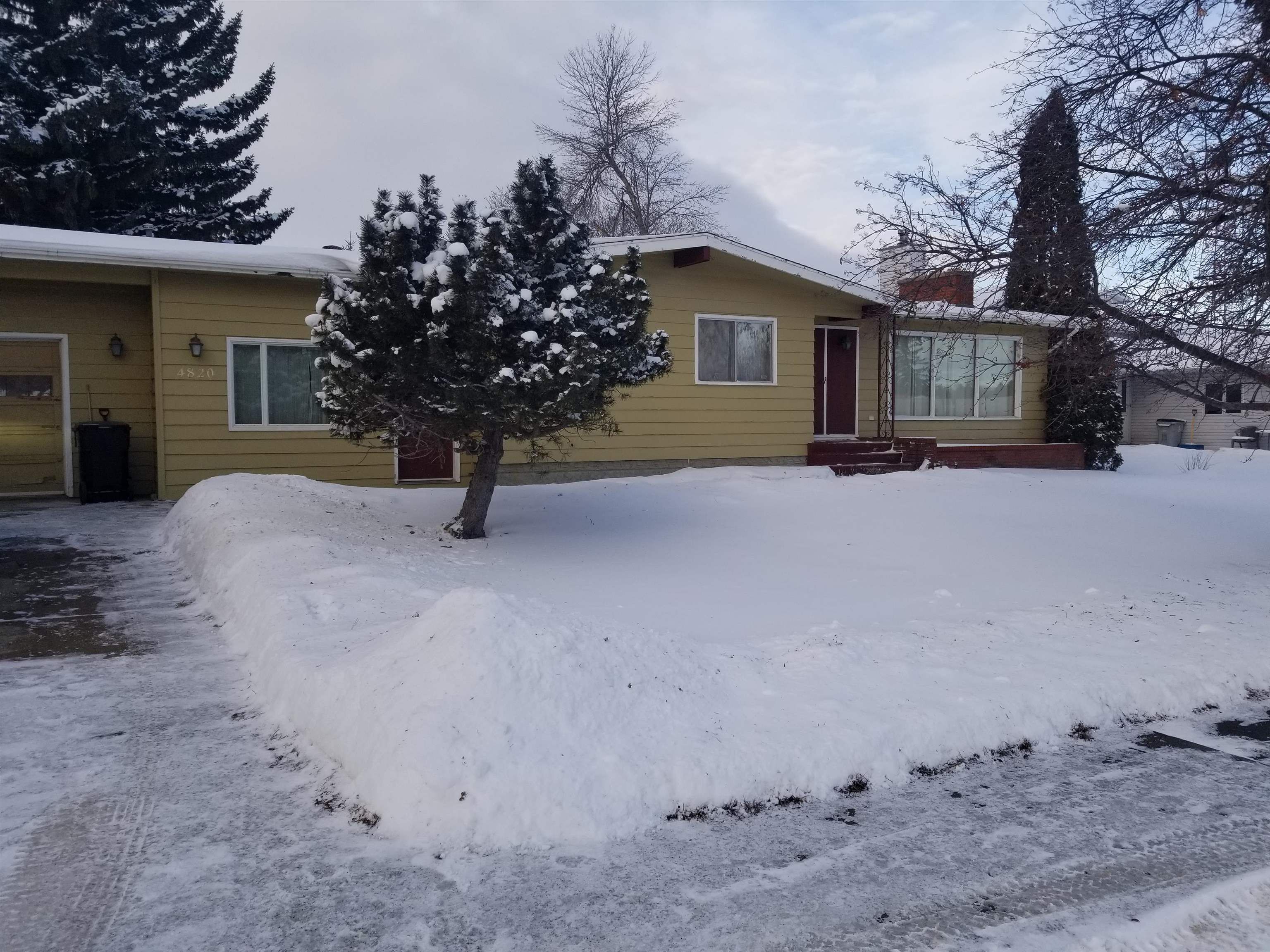 Main Photo: 4820 53 Street: Redwater House for sale : MLS®# E4272417