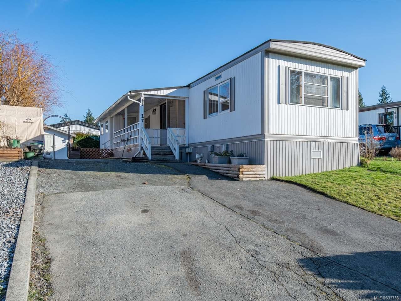 Main Photo: 17 61 12th St in NANAIMO: Na Chase River Manufactured Home for sale (Nanaimo)  : MLS®# 833758