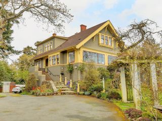 Photo 1: 948 OLD ESQUIMALT Rd in Esquimalt: Es Old Esquimalt House for sale : MLS®# 900713