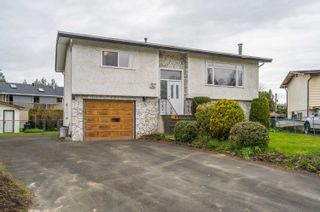 Main Photo: 9610 ABERDEEN Crescent: Rosedale House for sale (East Chilliwack)  : MLS®# R2867473