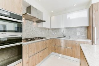 Photo 11: 203 522 15TH Street in West Vancouver: Ambleside Condo for sale in "Ambleside Citizen" : MLS®# R2877825